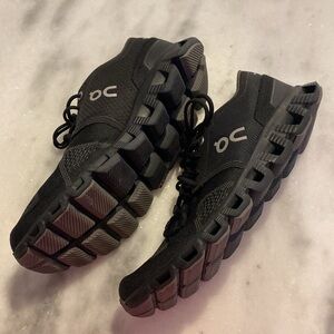 Black On Cloud Shoes, Sz 8.5